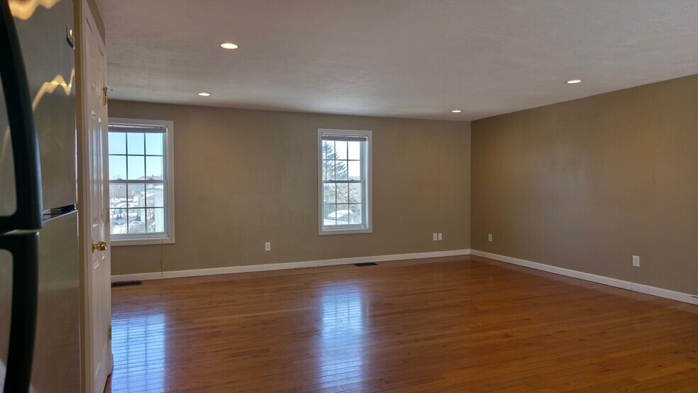 Building Photo - 1 Rosamond St