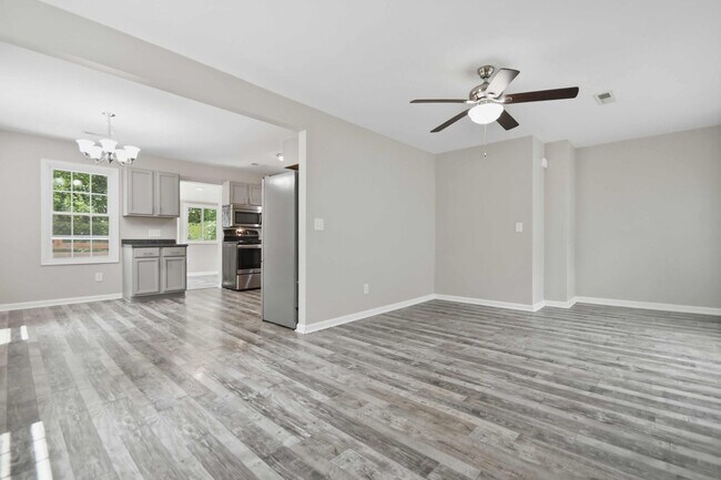 Building Photo - 970 Swift Dr