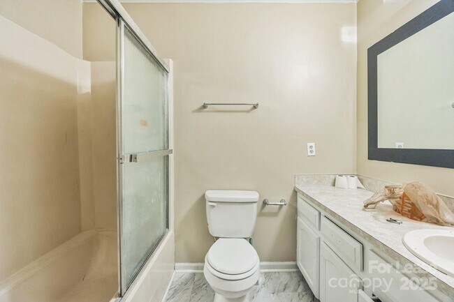 Building Photo - 2301 Wishbone Dr
