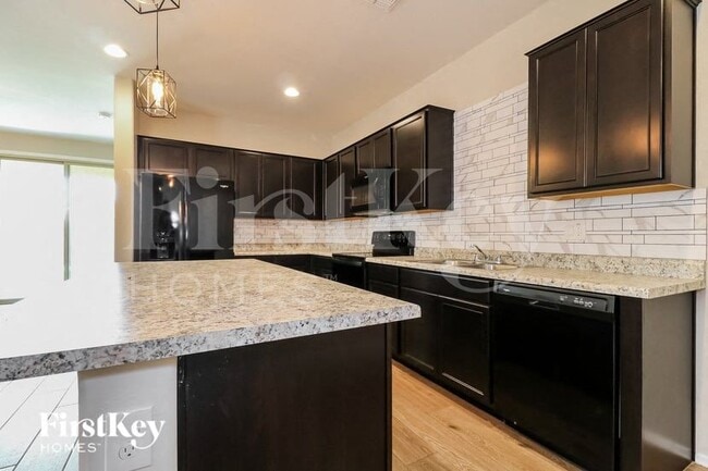 Building Photo - 17565 W Villa Chula Ln