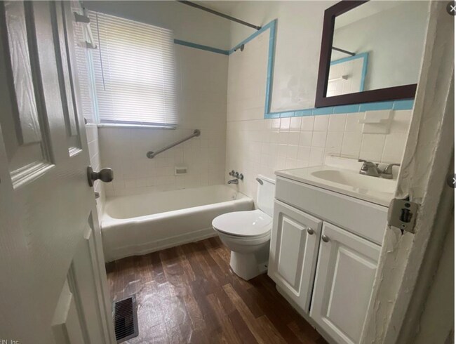 Building Photo - Portsmouth House for Rent!