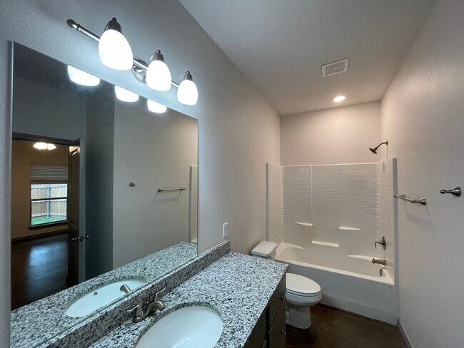 Building Photo - 4074 County Rd 152 W