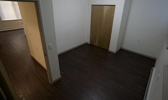 Building Photo - 41718 Crested Crane St