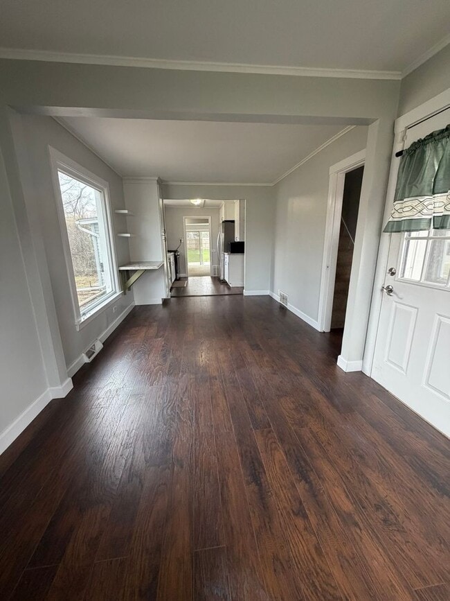 Building Photo - 2209 Douglas Ave