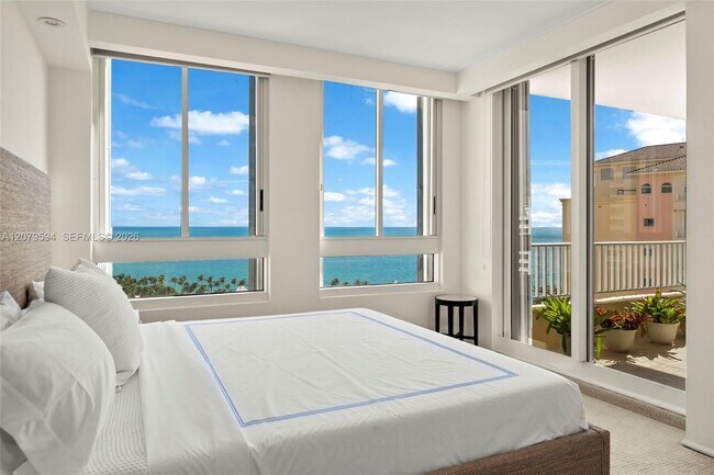 Building Photo - 789 Crandon Blvd
