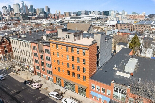 Building Photo - 380 W Broadway