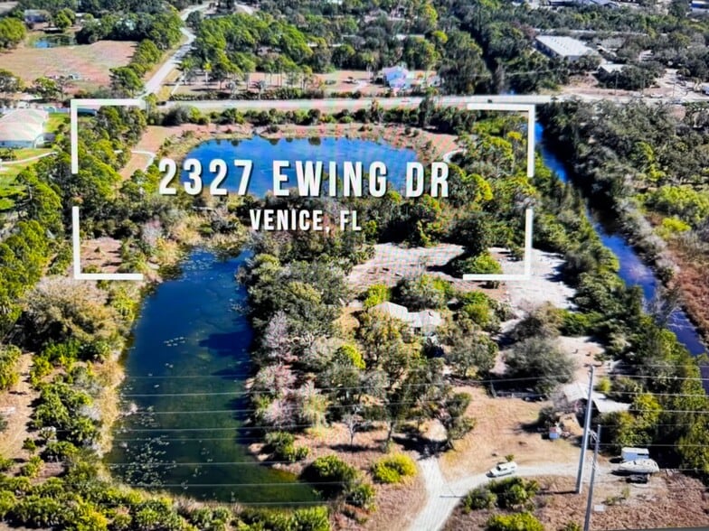 Building Photo - 2327 Ewing Dr