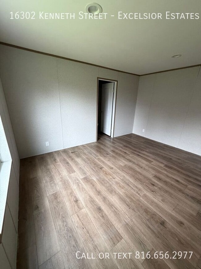 Building Photo - 16302 Kenneth Dr