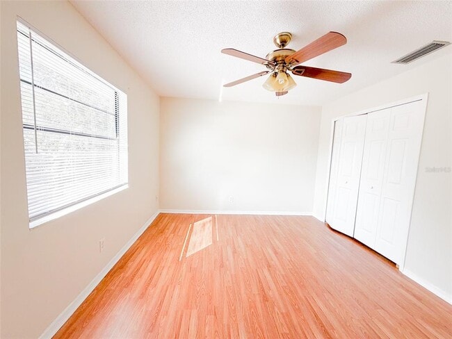 Building Photo - 2017 N Kelley Ave