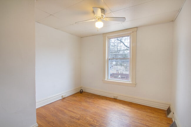 Building Photo - 618 West St