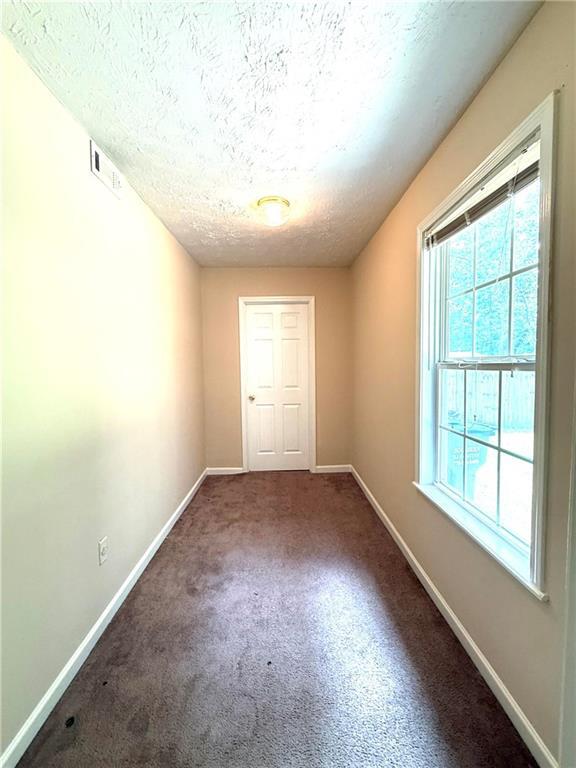Building Photo - 3683 White Pine Rd