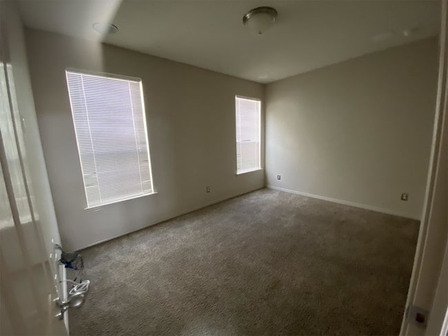 Building Photo - 12564 Western Gull Dr