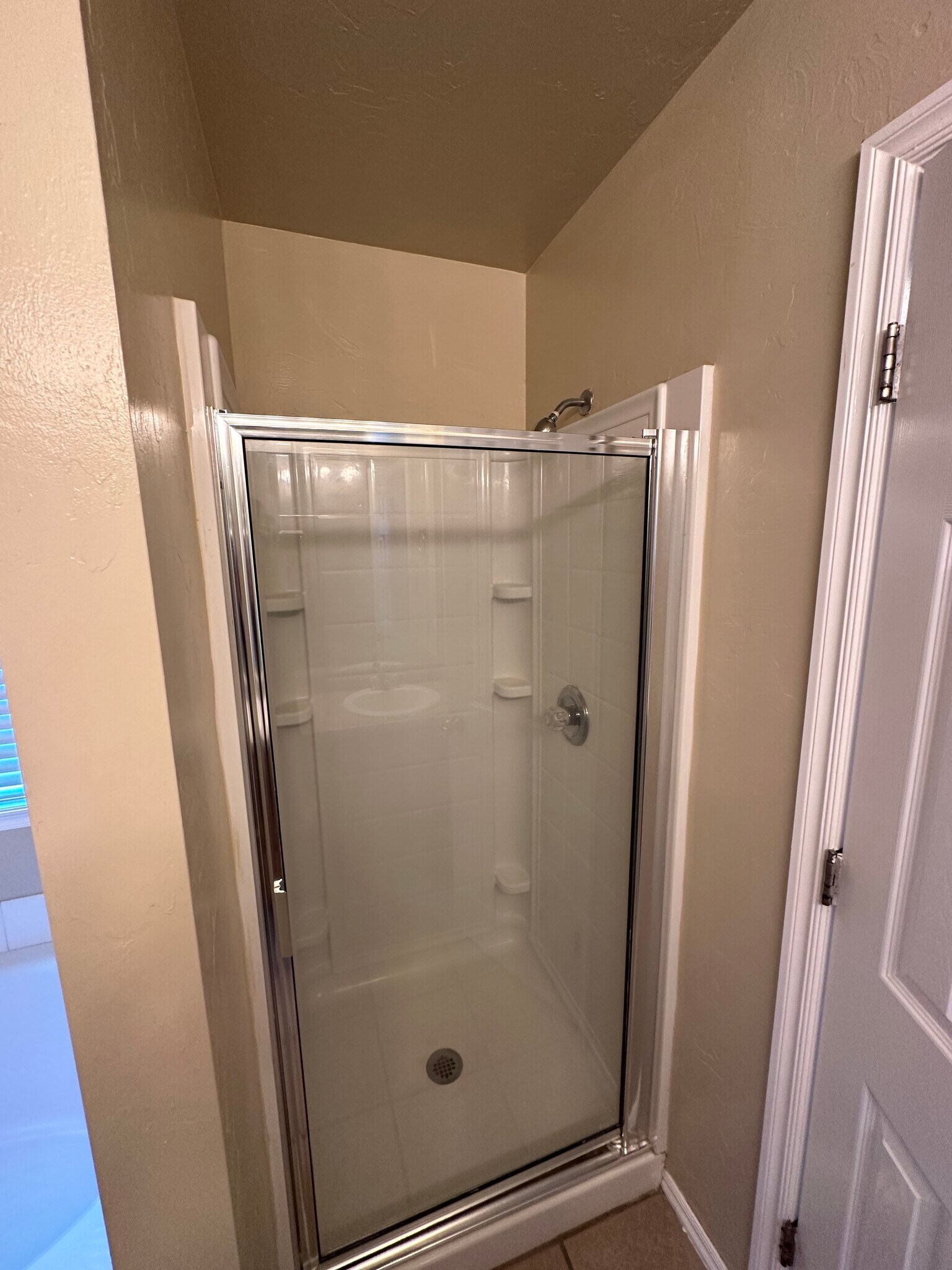 Building Photo - 809 Beechwood Way