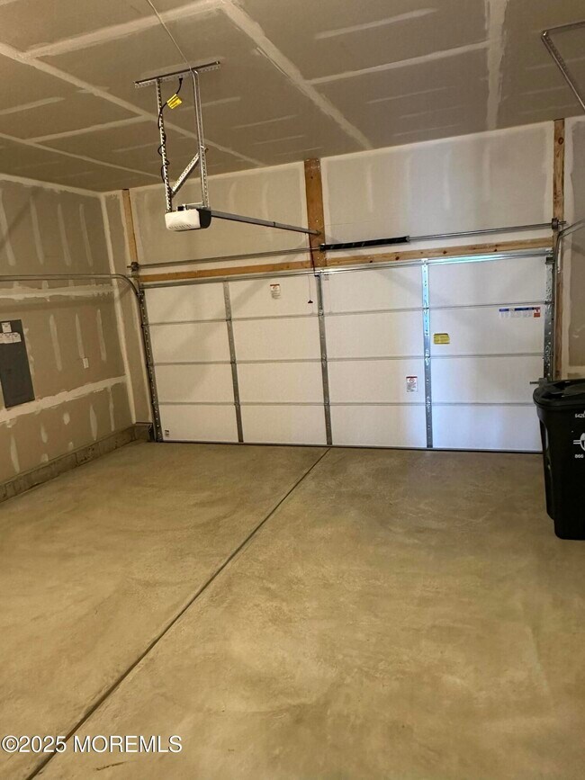Building Photo - 2708 Journey Ave