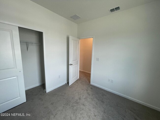 Building Photo - 21 Mellowood Ln