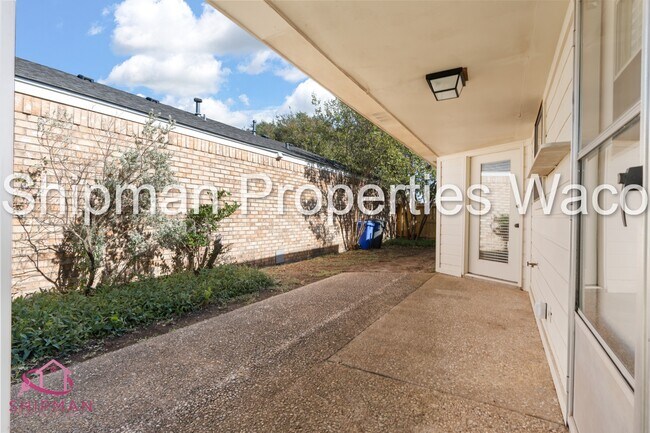 Building Photo - 1303 Chapel Creek Rd