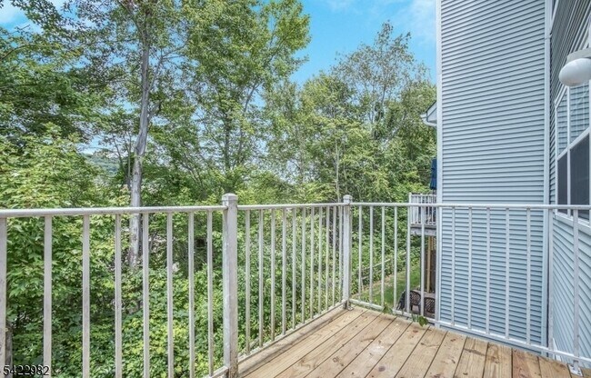 Building Photo - 30 Birch Terrace