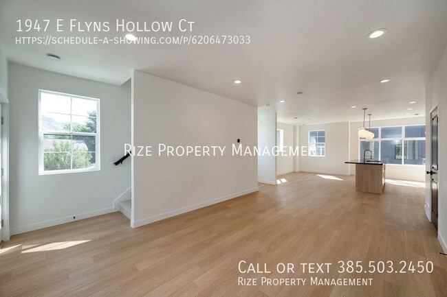 Building Photo - 1947 Flyns Hollow Ct