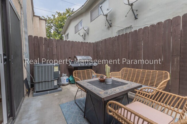 Building Photo - For Rent: Modern 2-Bedroom, 2-Bath Townhou...