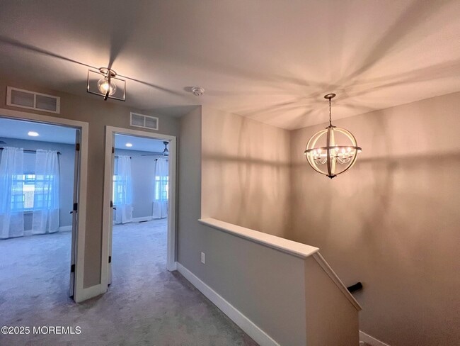 Building Photo - 32 Mariveles Wy