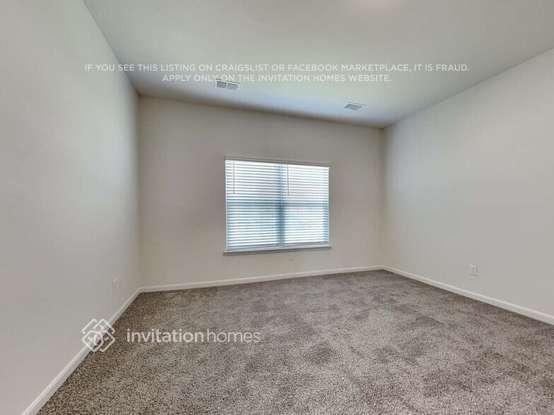 Building Photo - 3041 Chico Dr