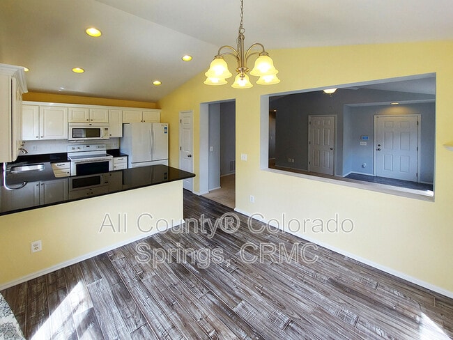 Building Photo - 4182 Pioneer Creek Dr