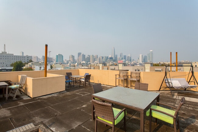 Building Photo - 125 Gilbert St