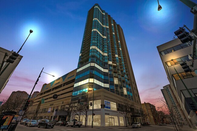 Building Photo - 111 W Maple St