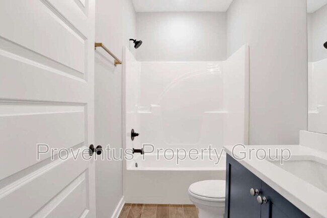 Building Photo - 1020 N D St