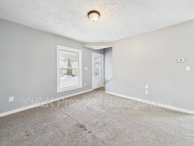 Building Photo - 36 23rd St SW