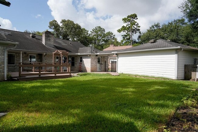 Building Photo - 5814 Old Lodge Dr