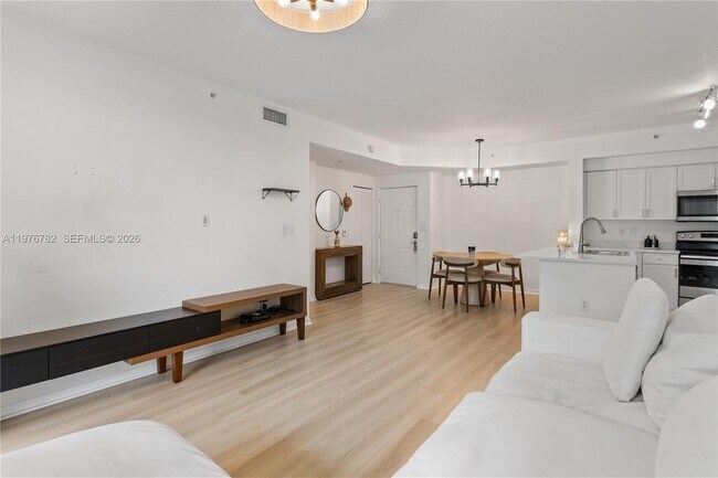 Building Photo - 6851 SW 44th St