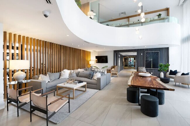 Building Photo - 101 Bowen St