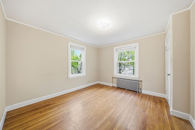 Building Photo - 33 Harvard St