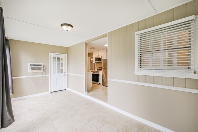 Building Photo - 4613 Braeburn Dr