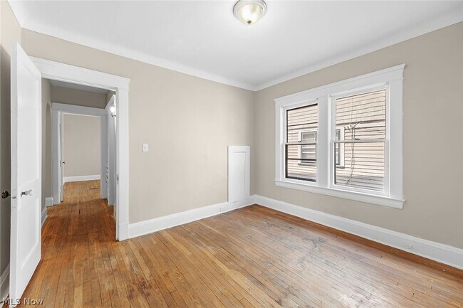 Building Photo - 1695 Glenmont Rd