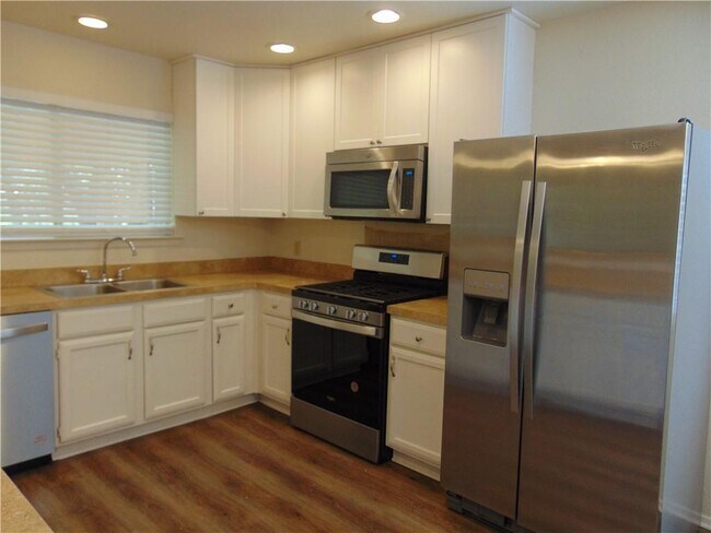 Building Photo - 9213 Independence Loop