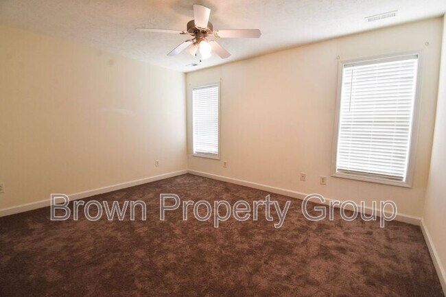 Building Photo - 193 Wind Brook Ct