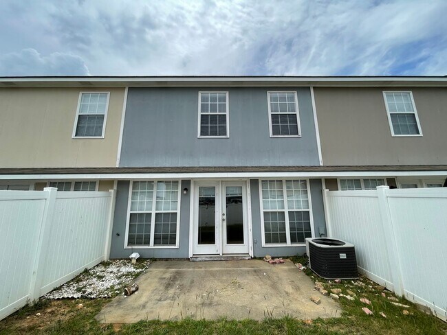 Building Photo - 216 Claremont Avenue