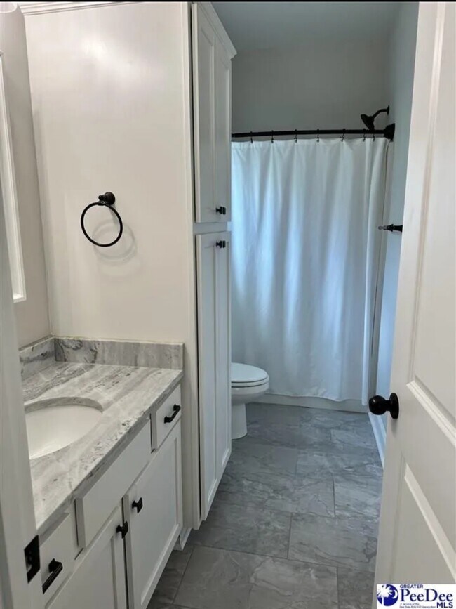 Building Photo - 4008 W Eagle St