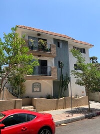 Building Photo - 1218 McClellan Dr