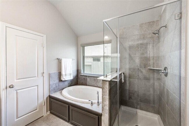 Building Photo - 4806 Cedar Butte Ln