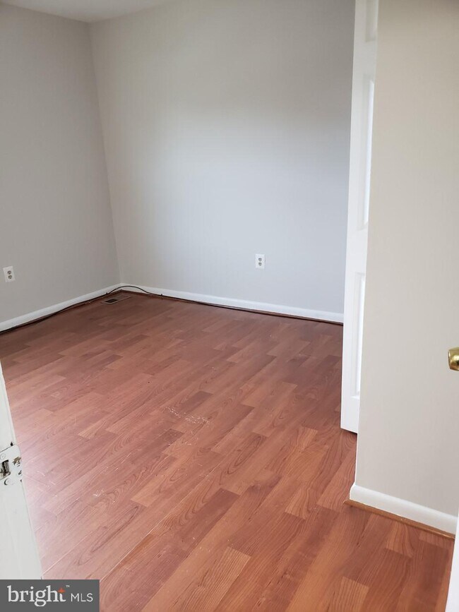 Building Photo - 924 Portia Ct