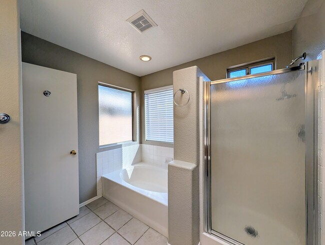 Building Photo - 8639 W Fullam St