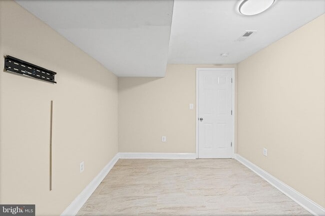 Building Photo - 1307 N Patterson Park Ave