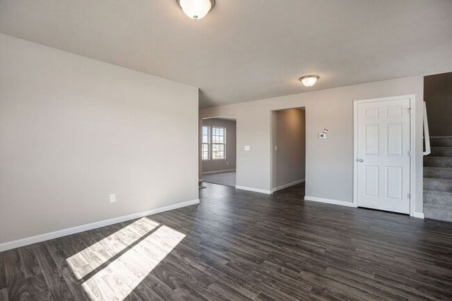 Building Photo - 412 Eastwood Dr