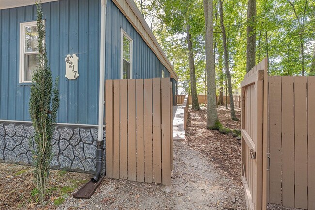 Building Photo - 4217 Neal Rd