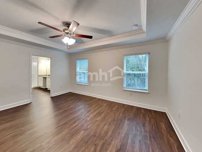 Building Photo - 1077 Walden Pond Dr