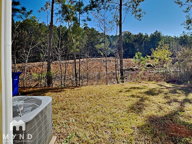 Building Photo - 2547 Piering Dr