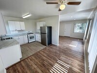 Building Photo - 10237 Commerce Ave